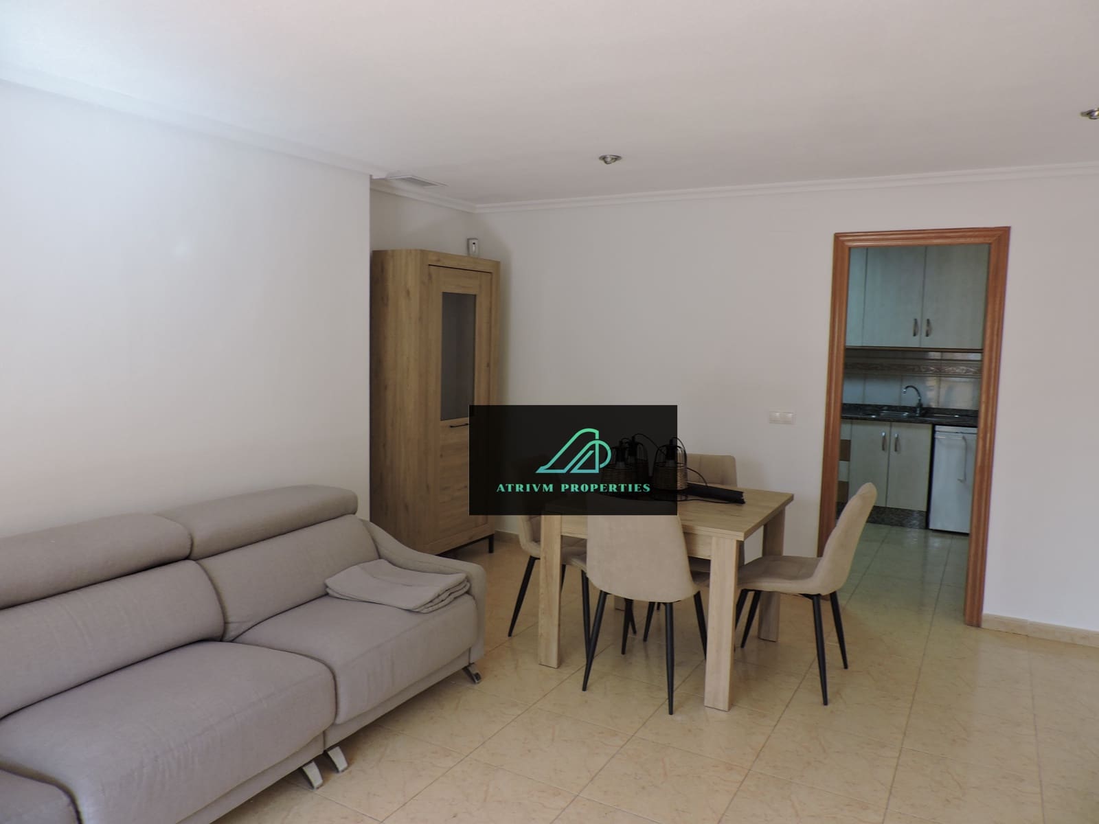 Appartement de 3 chambres à louer à Guardamar del Segura - 950 € (Ref: 8068490)