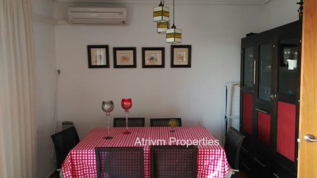 Piso de 3 habitaciones en Aguamarina, Orihuela en alquiler con piscina - 900 € (Ref: 8076057)