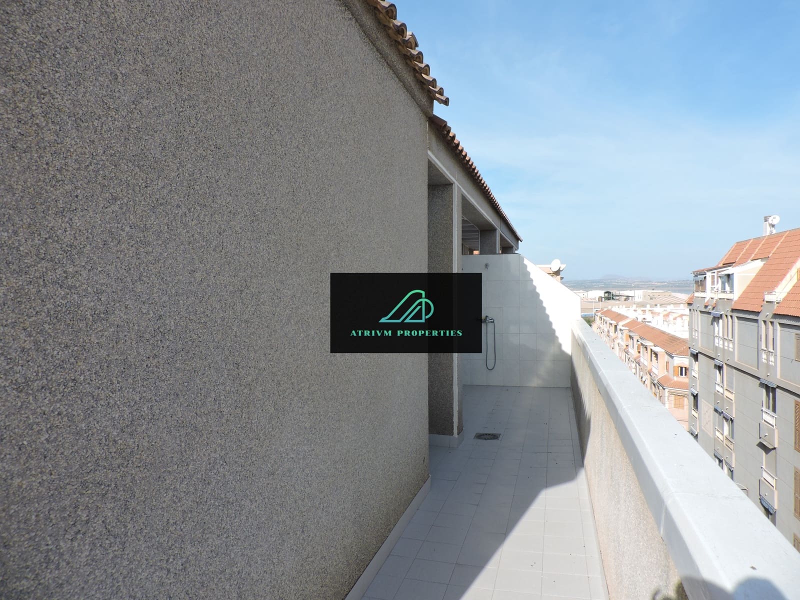 3 bedroom Flat for rent in Torrevieja - € 850 (Ref: 8084934)