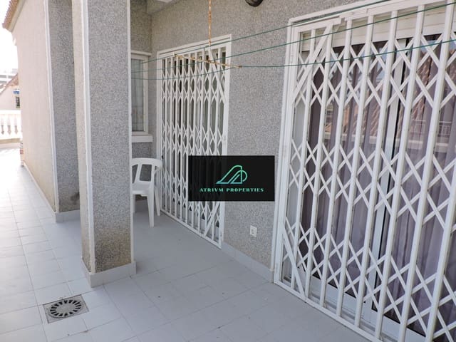 3 bedroom Flat for rent in Playa del Acequión, Torrevieja - € 850 (Ref: 8084934)