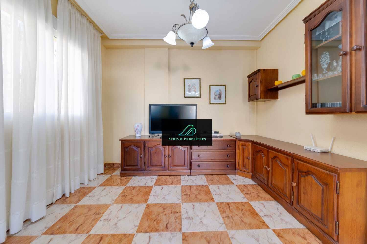 2 makuuhuone Paritalo vuokrattavana paikassa Playa Flamenca mukana uima-altaan - 900 € (Ref: 8148096)