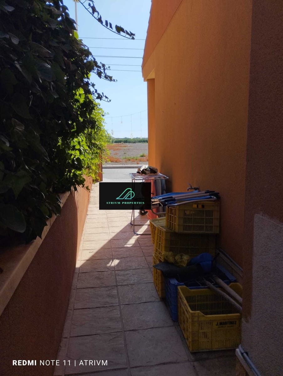 3 soveværelse Villa til leje i Almoradi - € 950 (Ref: 8439444)