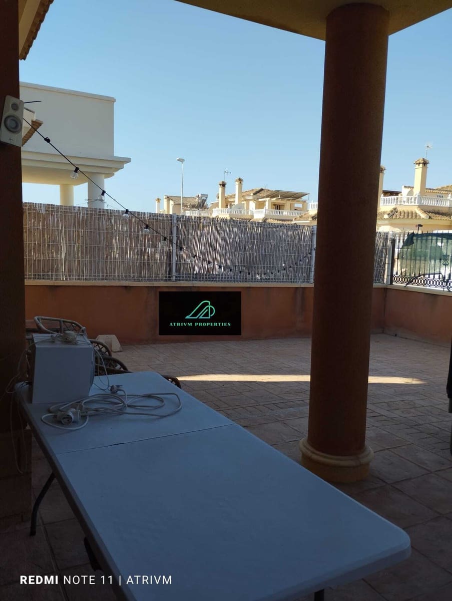 3 soveværelse Villa til leje i Almoradi - € 950 (Ref: 8439444)