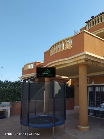 3 soveværelse Villa til leje i Almoradí - € 950 (Ref: 8439444)