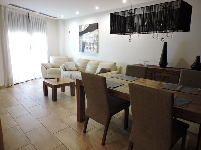 Apartamento de 2 habitaciones en Guardamar del Segura en alquiler con piscina - 1.100 € (Ref: 8466865)