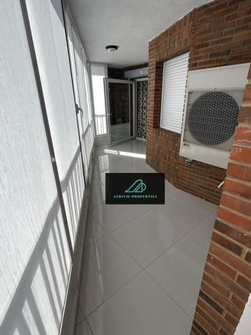 3 quarto Apartamento para arrendar em Torrevieja - 1 900 € (Ref: 8534686)