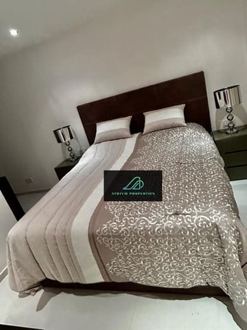 3 quarto Apartamento para arrendar em Torrevieja - 1 900 € (Ref: 8534686)