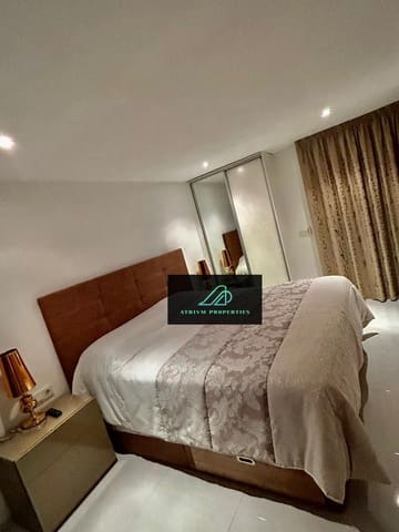 3 quarto Apartamento para arrendar em Torrevieja - 1 900 € (Ref: 8534686)