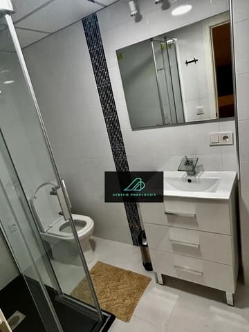 3 quarto Apartamento para arrendar em Torrevieja - 1 900 € (Ref: 8534686)