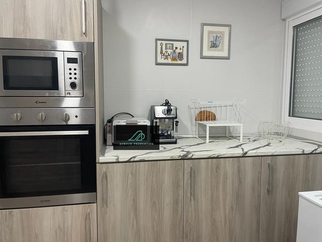 Chalet de 4 habitaciones en San Fulgencio en alquiler - 850 € (Ref: 8646996)