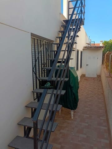 4 makuuhuone Bungalow vuokrattavana paikassa La Marina, Elche / Elx - 850 € (Ref: 8646997)