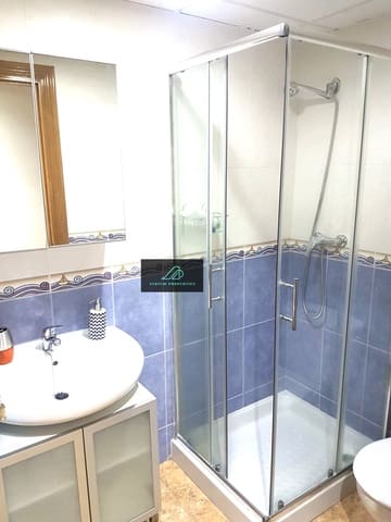 2 soveværelse Lejlighed til leje i Guardamar del Segura - € 750 (Ref: 8814843)