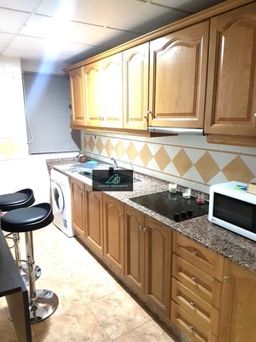 2 soveværelse Lejlighed til leje i Guardamar del Segura - € 750 (Ref: 8814843)