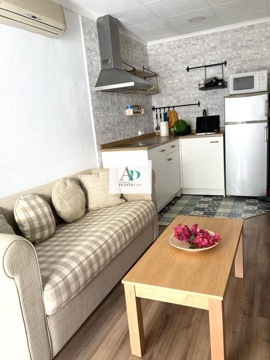 1 quarto Moradia para arrendar em San Fulgencio - 700 € (Ref: 8927613)