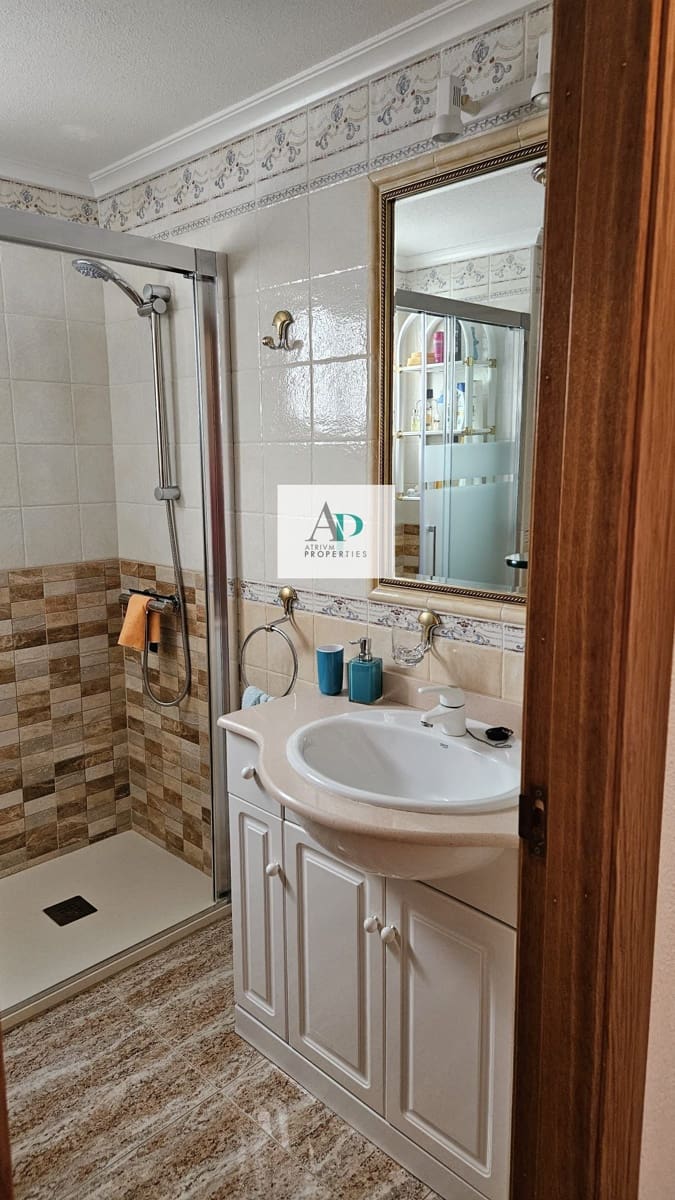 2 soveværelse Lejlighed til leje i Guardamar del Segura - € 800 (Ref: 8930684)