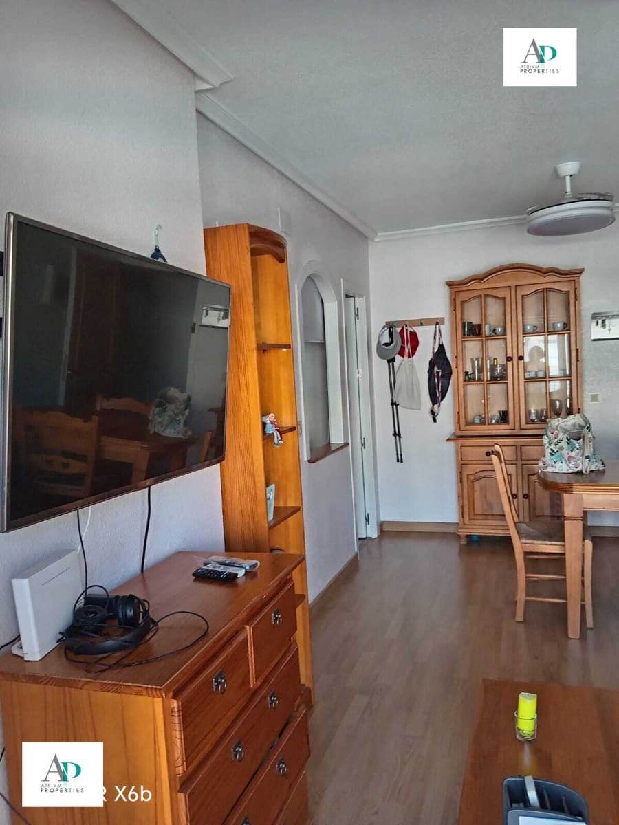 2 Zimmer Wohnung zu vermieten in Santa Pola mit Pool - 750 € (Ref: 8983101)