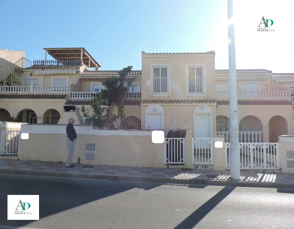 Villa/Maison de 2 chambres à louer à Gran Alacant avec piscine - 600 € (Ref: 9021996)