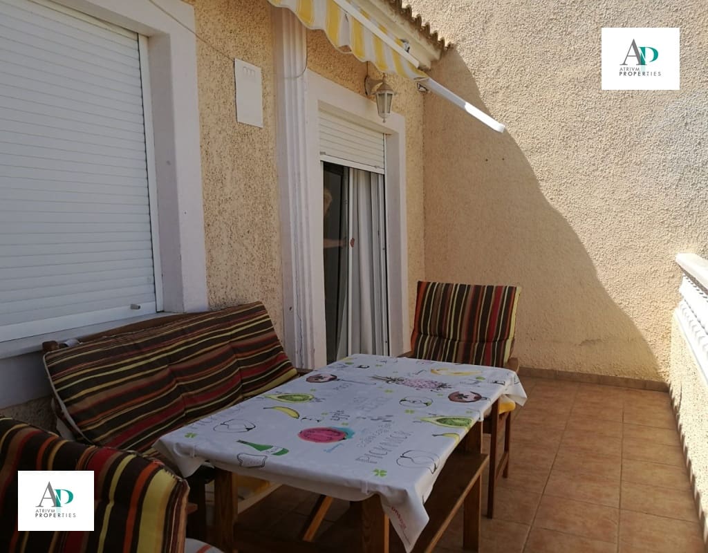Villa/Maison de 2 chambres à louer à Gran Alacant avec piscine - 600 € (Ref: 9021996)