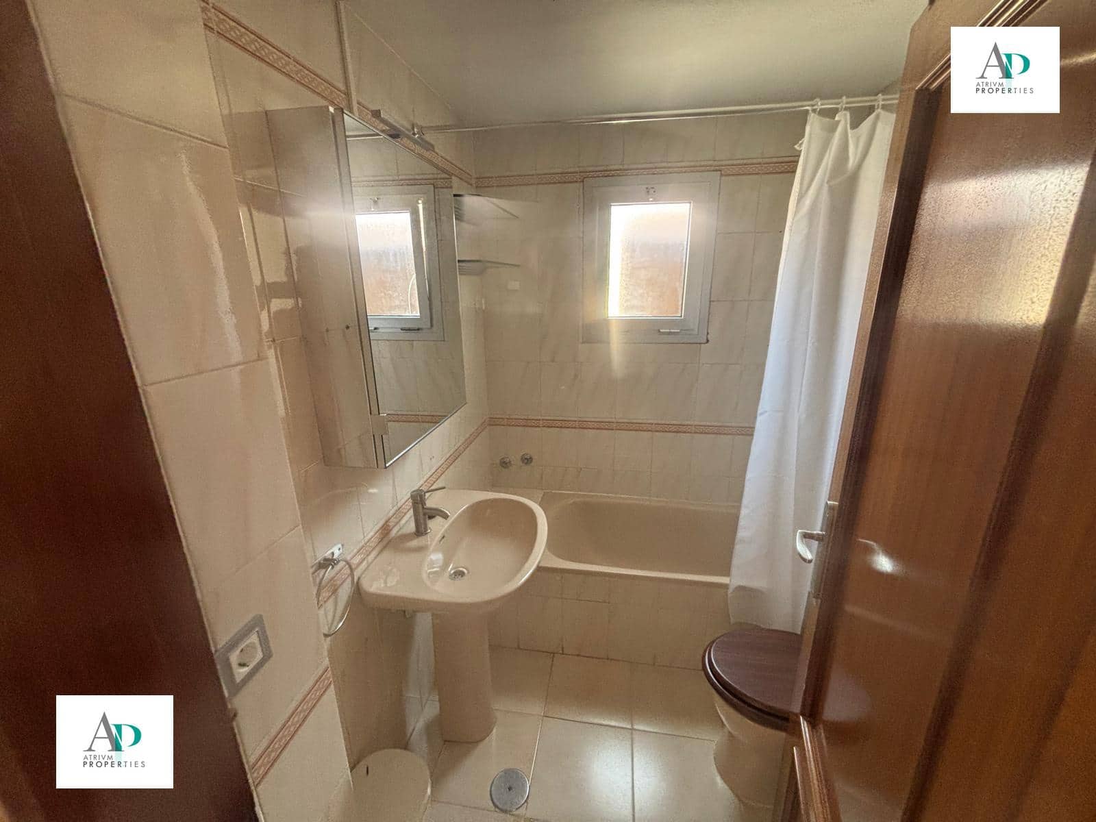 1 slaapkamer Flat te huur in Torrevieja - € 850 (Ref: 9028934)