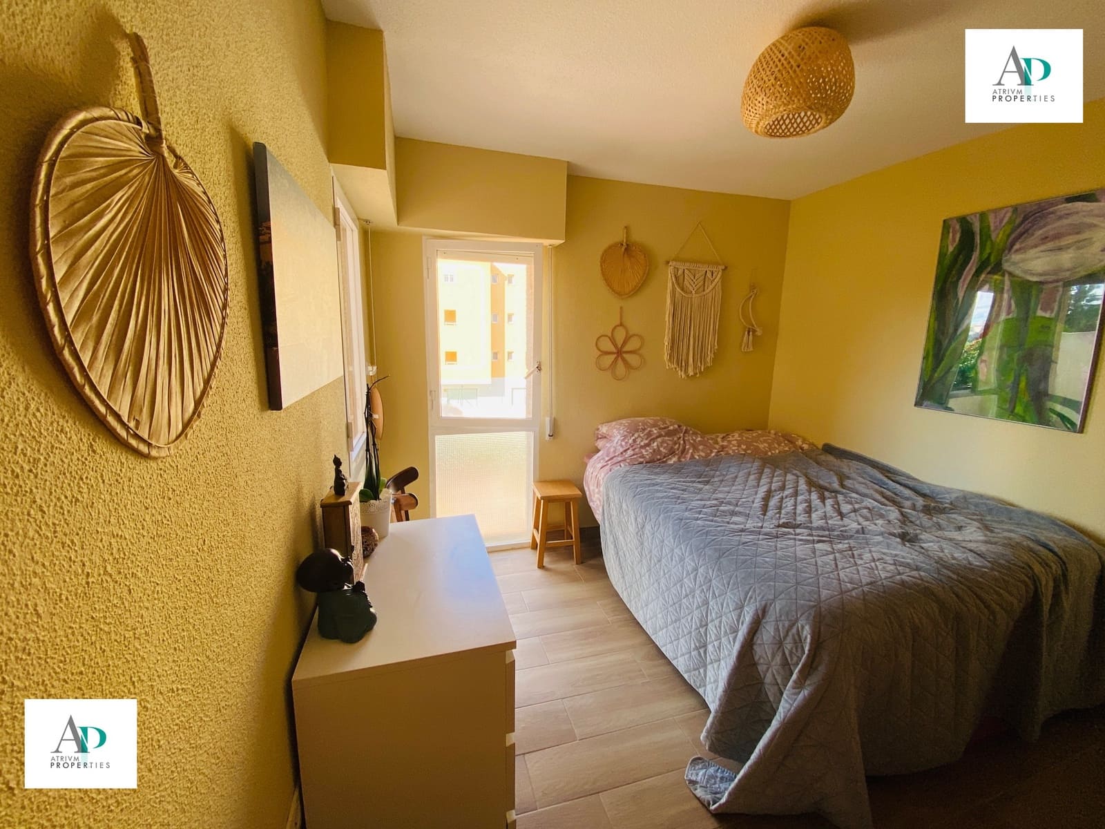 2 Zimmer Wohnung zu vermieten in Torrevieja mit Pool - 750 € (Ref: 9049766)