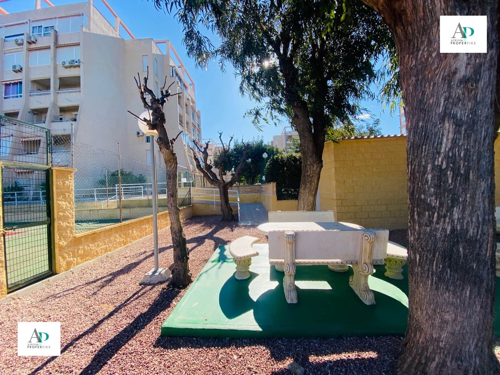 2 Zimmer Wohnung zu vermieten in Torrevieja mit Pool - 750 € (Ref: 9049766)