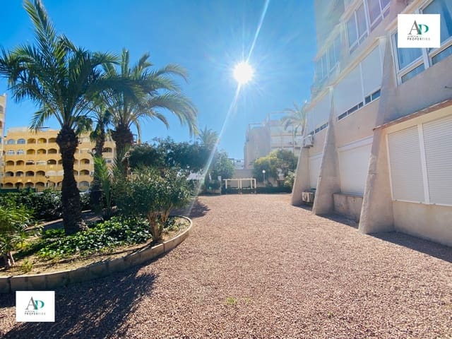 2 Zimmer Wohnung zu vermieten in Torrevieja mit Pool - 750 € (Ref: 9049766)