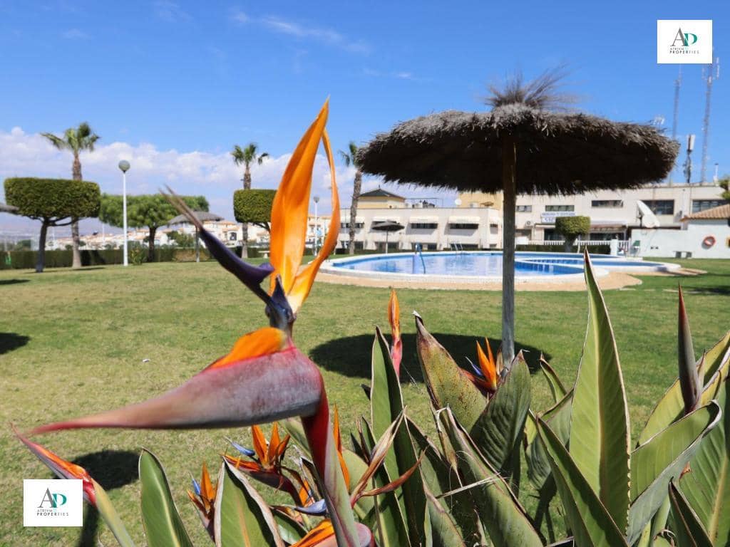 2 quarto Apartamento para arrendar em Gran Alacant com piscina - 850 € (Ref: 9063720)