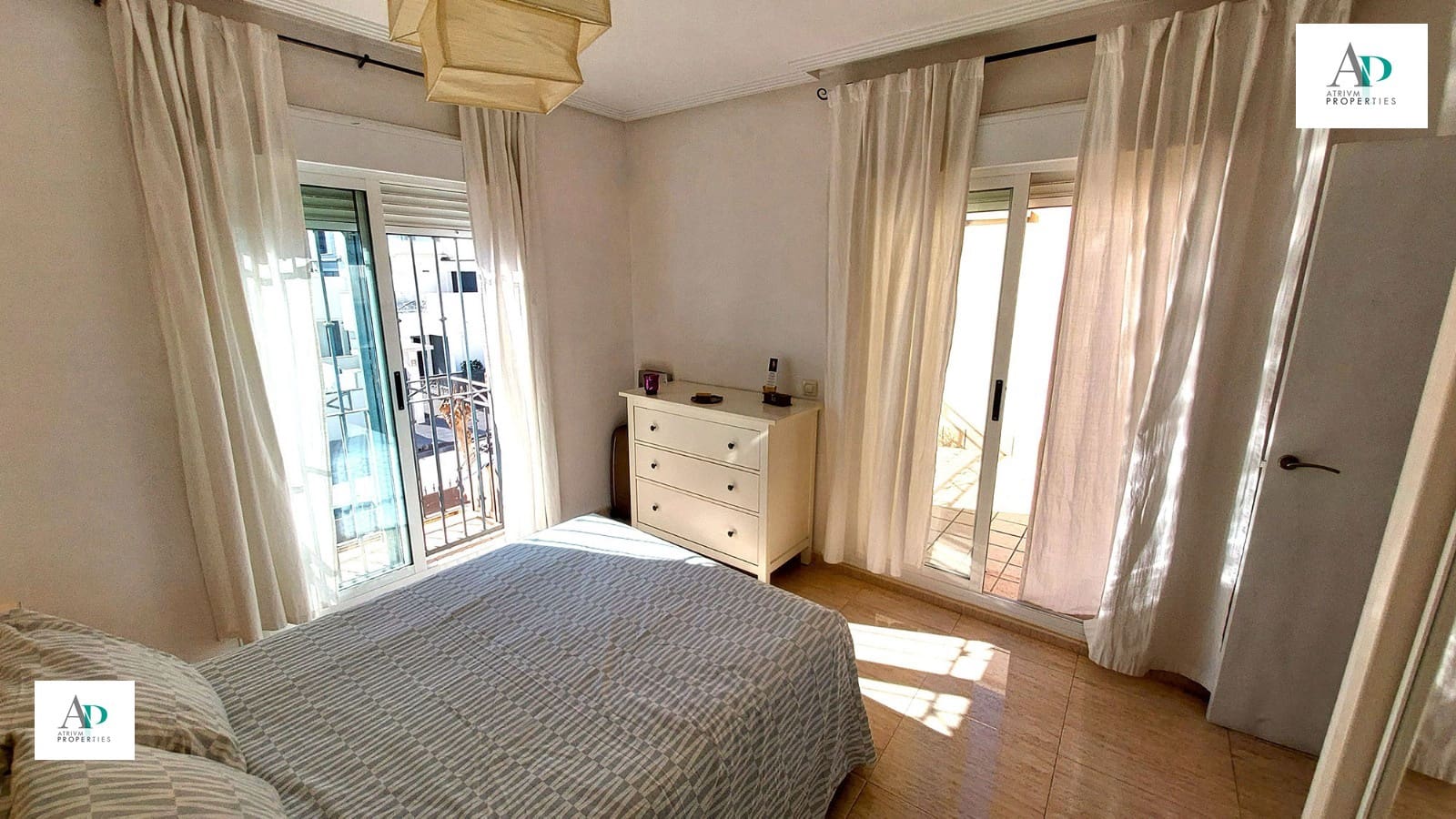 3 soveværelse Villa til leje i Torre de la Horadada med swimmingpool - € 850 (Ref: 9131533)