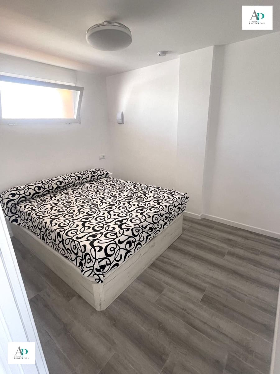 Apartamento de 2 habitaciones en Mil Palmeras en alquiler - 675 € (Ref: 9144053)