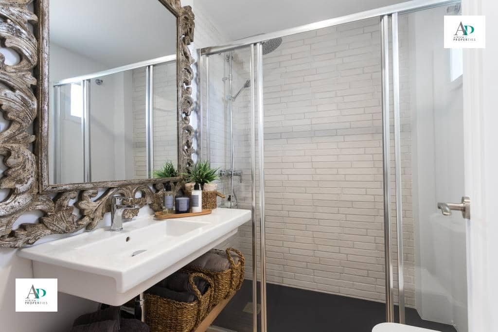 2 slaapkamer Appartement te huur in Arenales del Sol met zwembad - € 850 (Ref: 9192641)