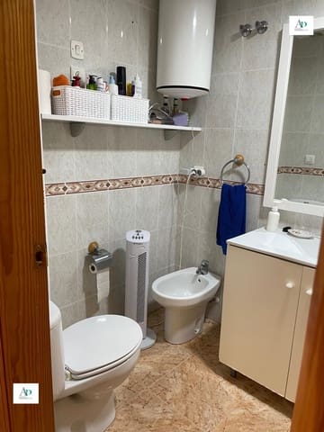 2 slaapkamer Appartement te huur in Guardamar del Segura met zwembad - € 750 (Ref: 9194832)