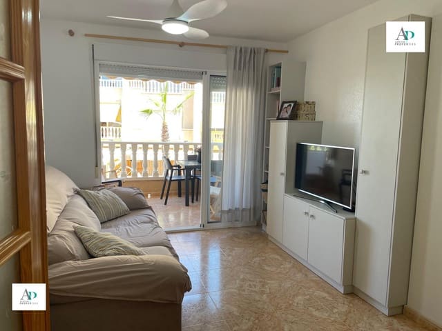 2 slaapkamer Flat te huur in Guardamar del Segura met zwembad - € 750 (Ref: 9194833)