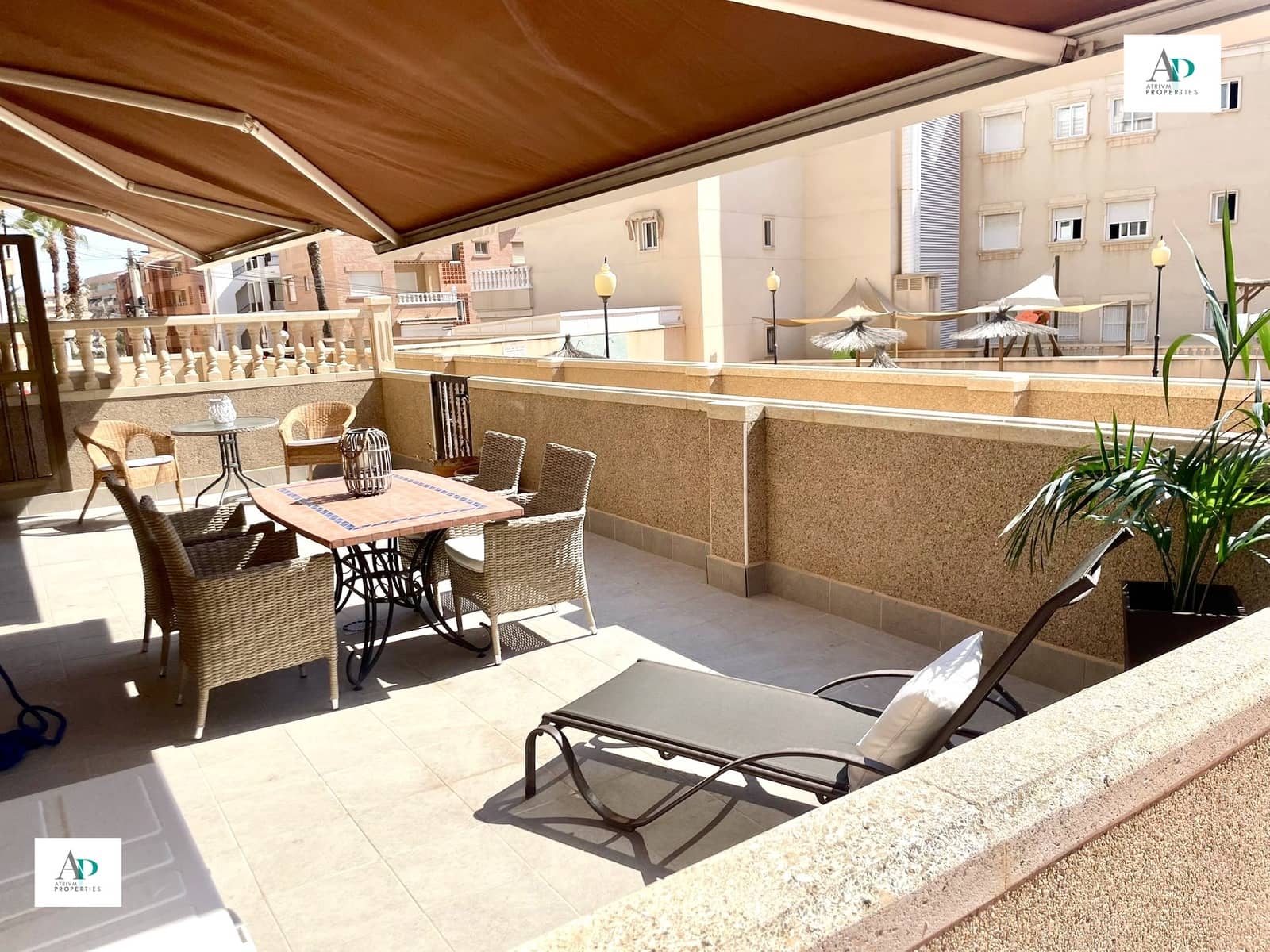 Appartement de 2 chambres à louer à Guardamar del Segura avec piscine - 950 € (Ref: 9197004)