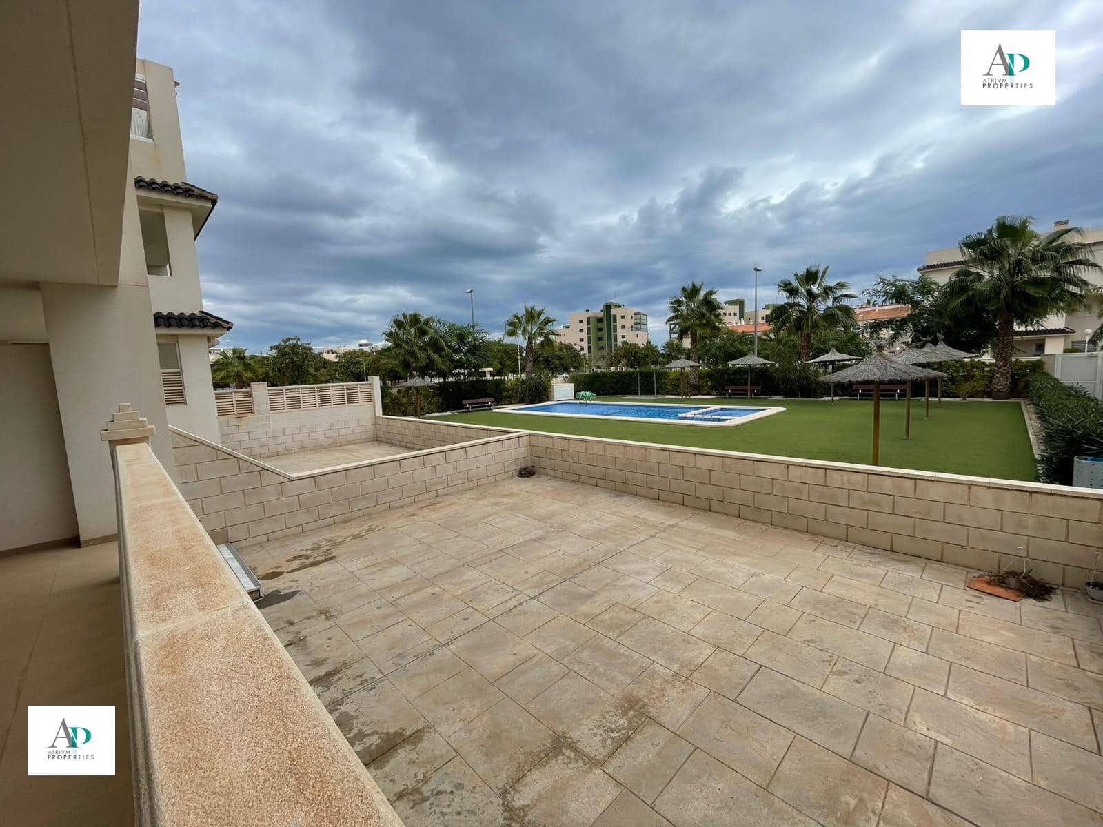 Appartement de 2 chambres à louer à Mil Palmeras avec piscine - 750 € (Ref: 9210515)