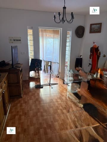 2 bedroom Villa for rent in Torrevieja with pool - € 700 (Ref: 9220502)