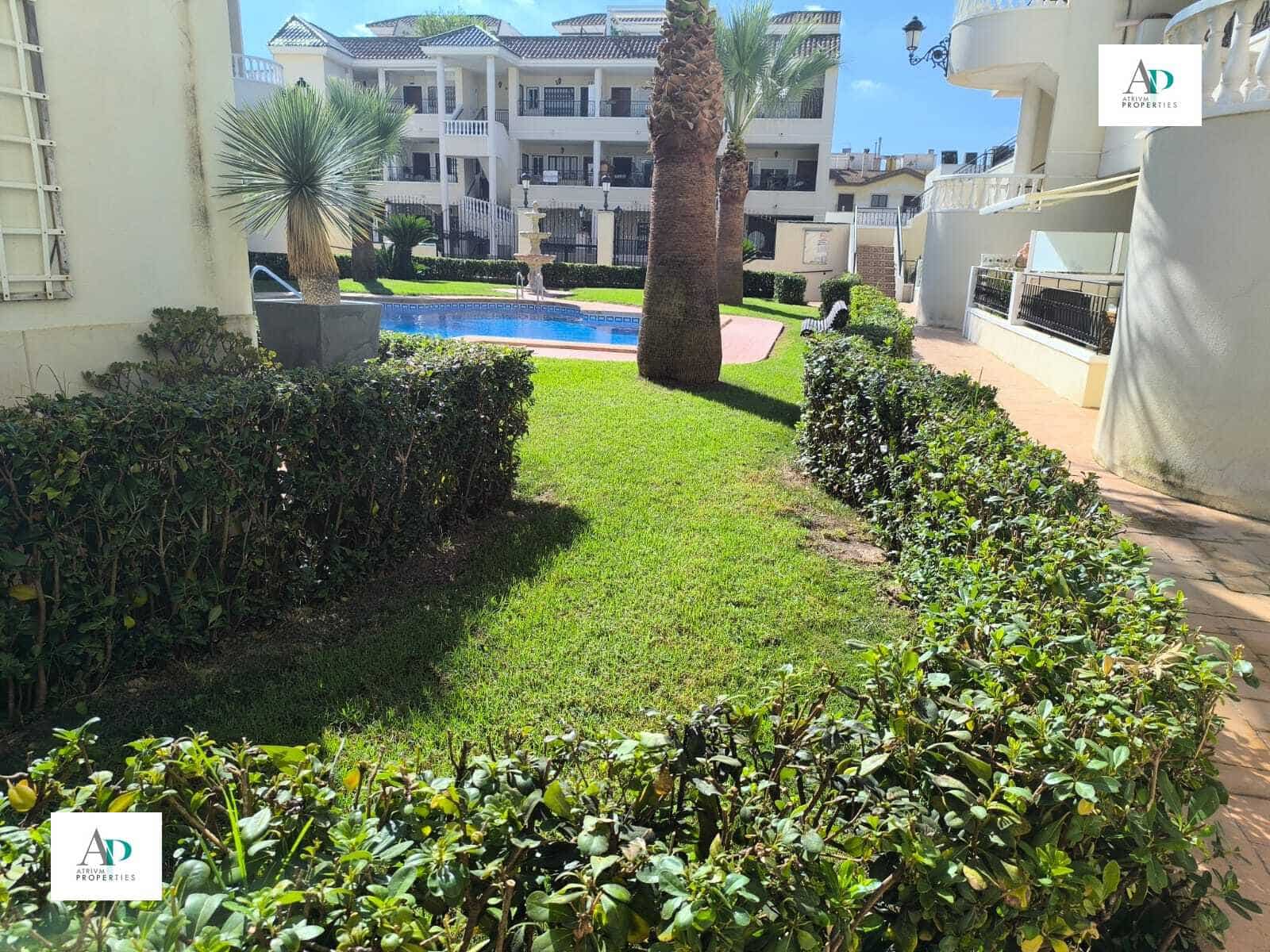 2 soveværelse Lejlighed til leje i Jacarilla med swimmingpool - € 700 (Ref: 9227663)