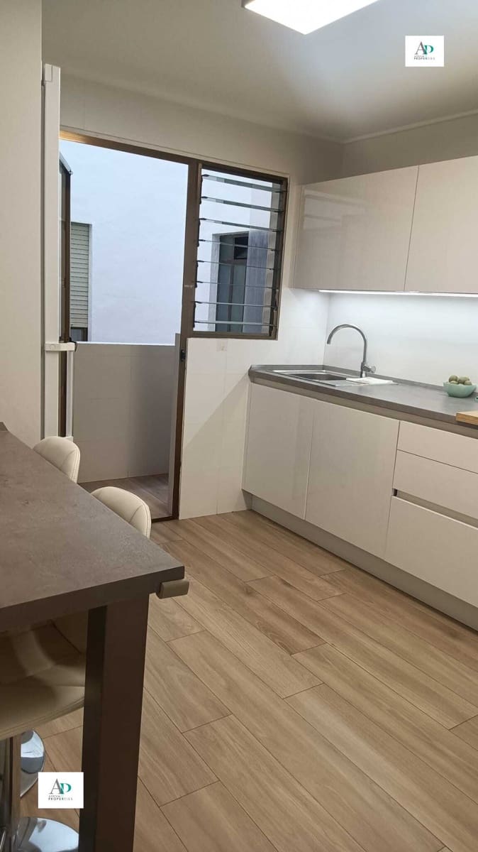 Appartement de 3 chambres à louer à Guardamar del Segura - 850 € (Ref: 9278287)