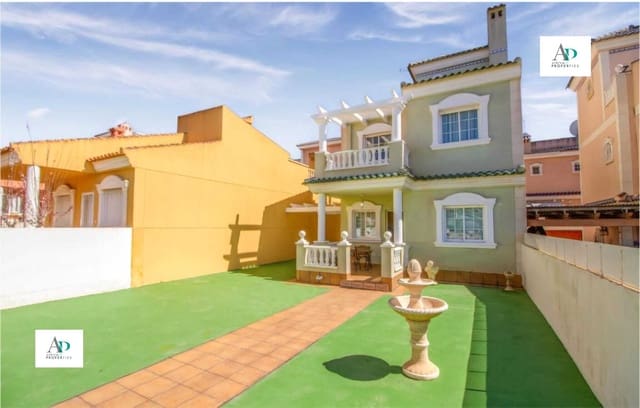 2 soveværelse Villa til leje i Gran Alacant, Santa Pola med swimmingpool - € 1.350 (Ref: 9343674)