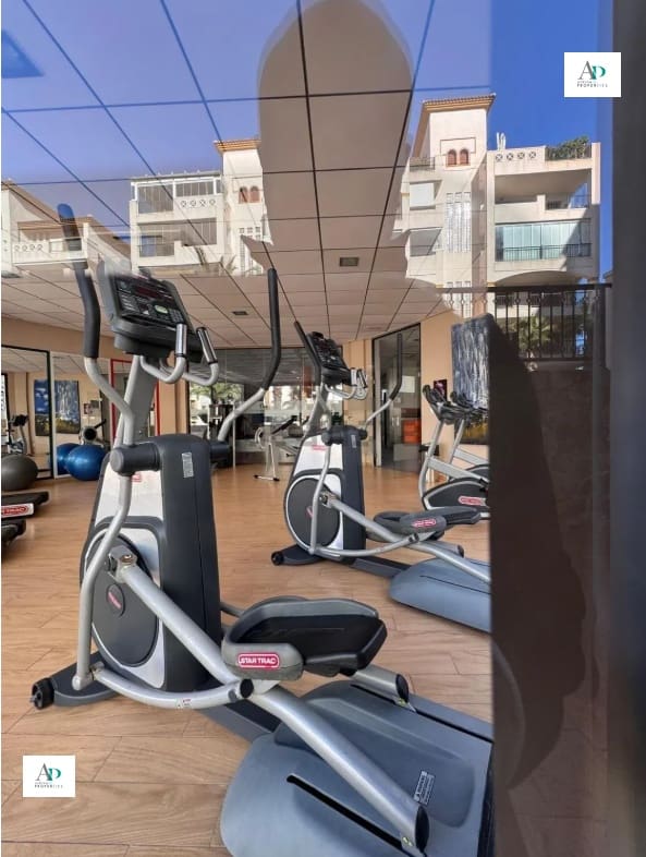 Piso de 2 habitaciones en Guardamar del Segura en alquiler con piscina - 1.250 € (Ref: 9360564)