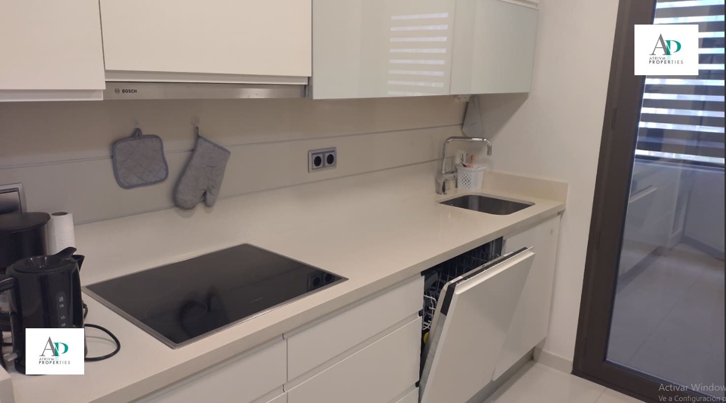 Piso de 2 habitaciones en Guardamar del Segura en alquiler con piscina - 1.250 € (Ref: 9360564)