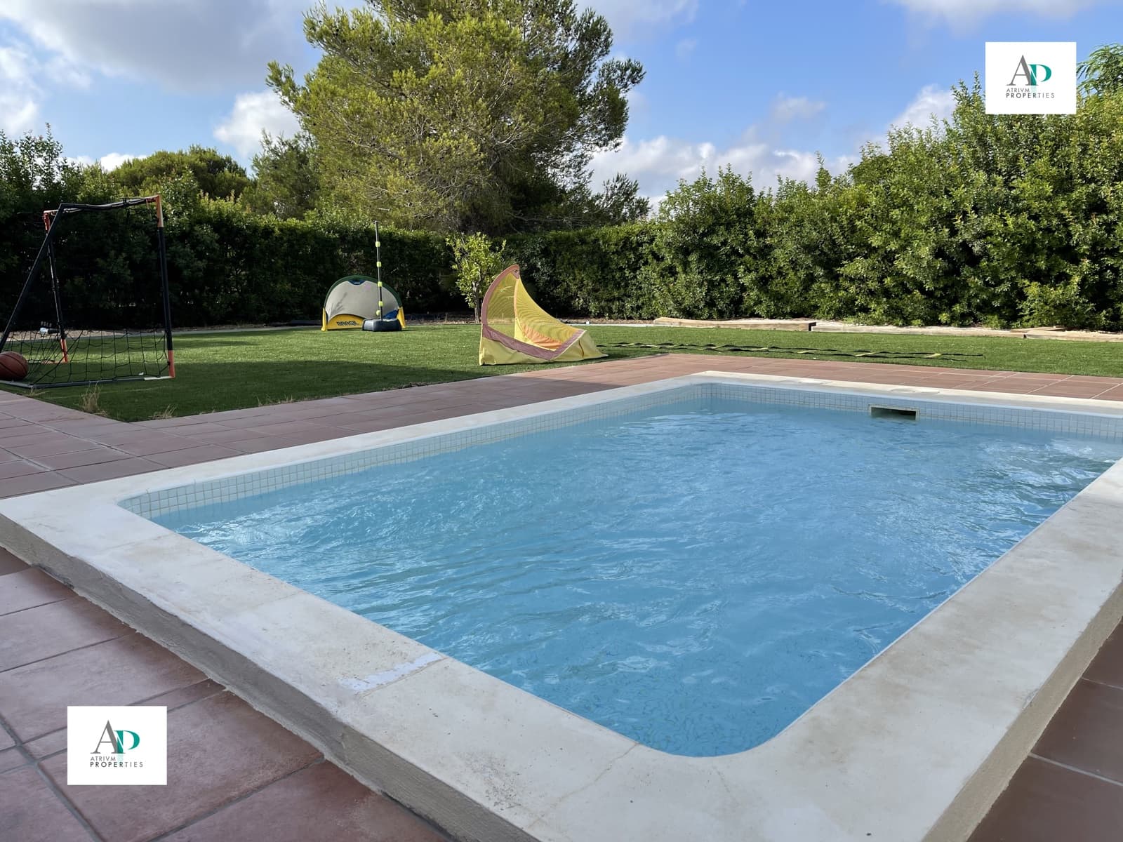 5 bedroom Villa for rent in Las Colinas Golf with pool - € 3,800 (Ref: 9379568)