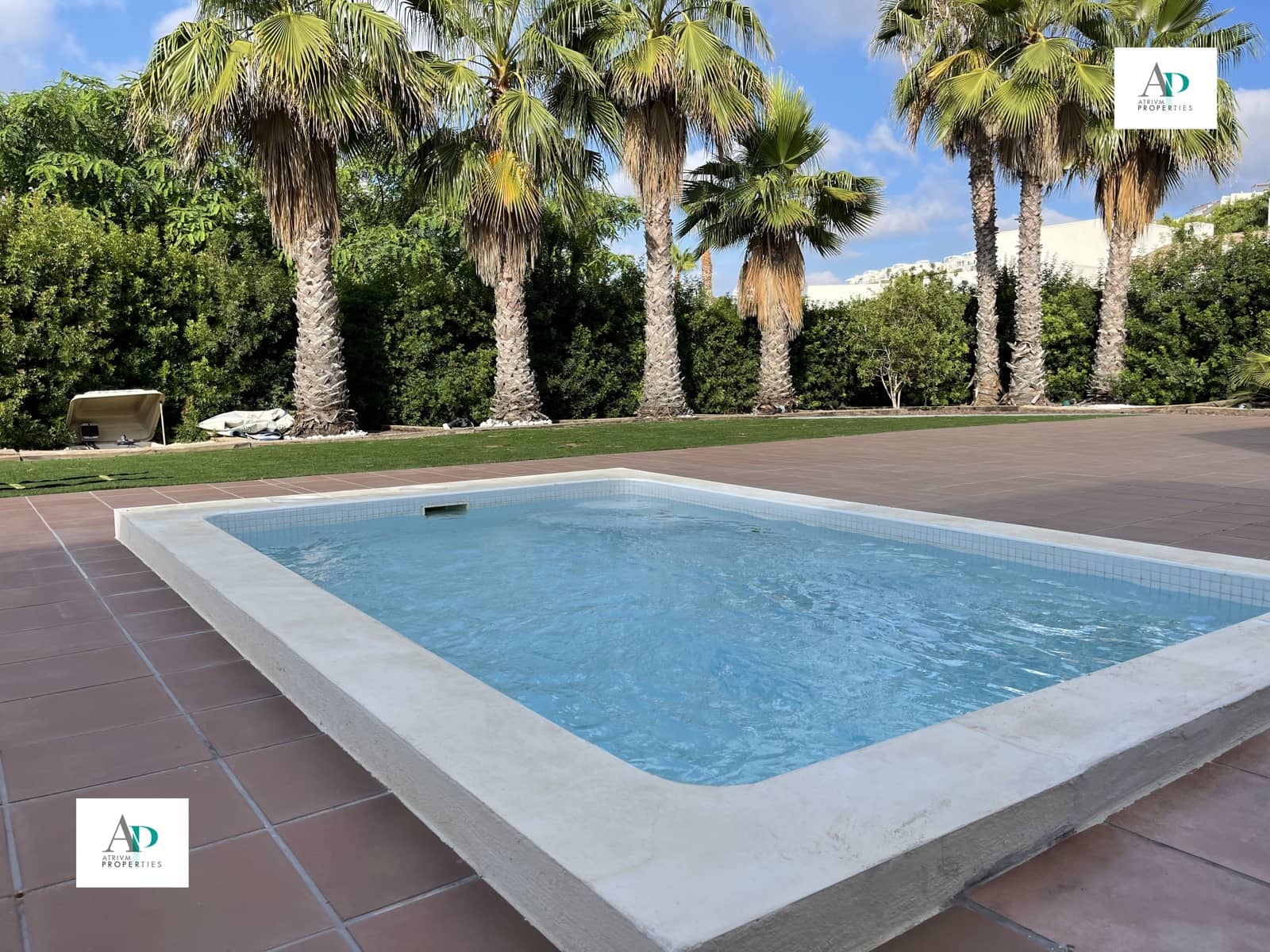 5 bedroom Villa for rent in Las Colinas Golf with pool - € 3,800 (Ref: 9379568)