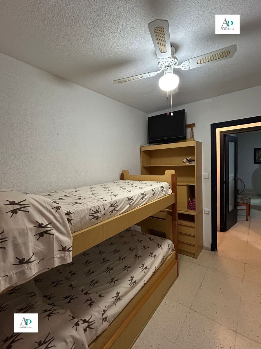 3 quarto Apartamento para arrendar em Santa Pola - 800 € (Ref: 9388563)