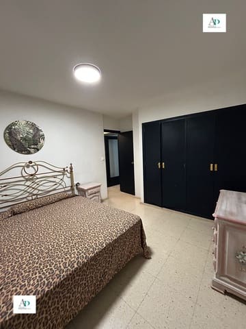 3 bedroom Apartment for rent in Santa Pola - € 800 (Ref: 9388563)