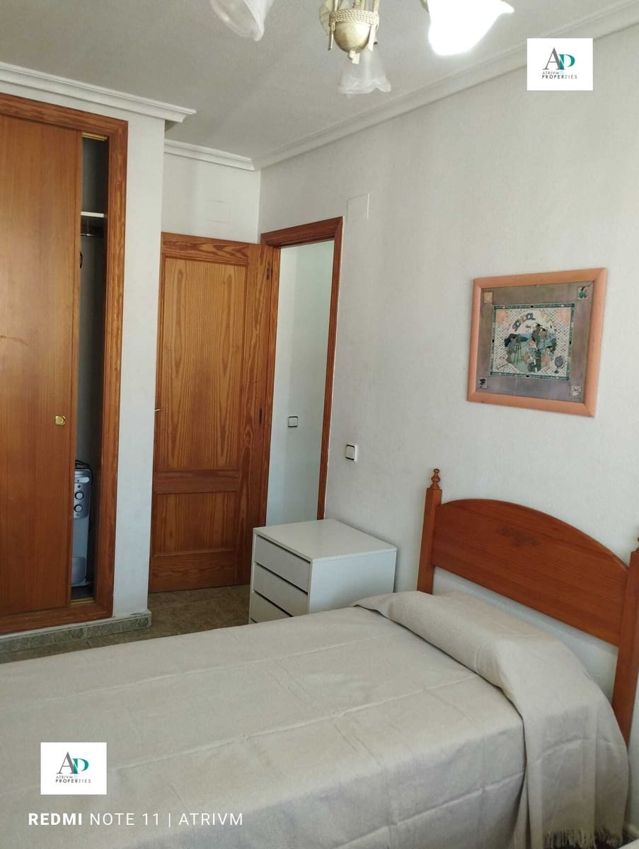 2 slaapkamer Appartement te huur in La Mata - € 750 (Ref: 9399874)