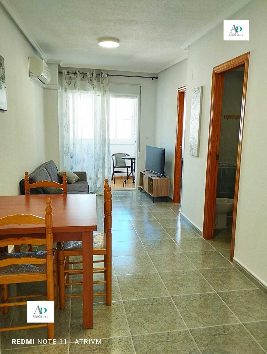 1 Zimmer Apartment zu vermieten in Torrevieja mit Pool - 600 € (Ref: 9401328)