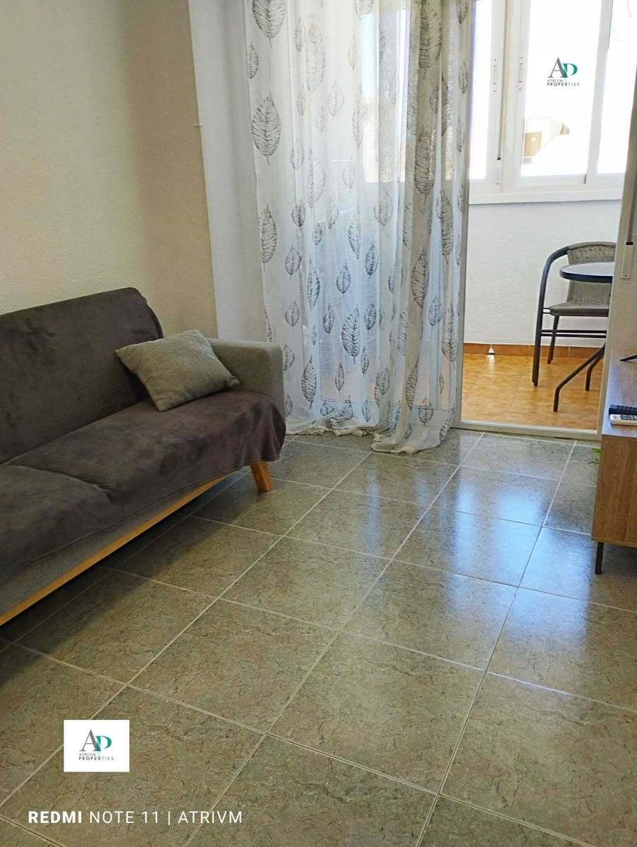 1 Zimmer Apartment zu vermieten in Torrevieja mit Pool - 600 € (Ref: 9401328)