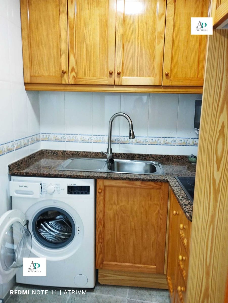 1 Zimmer Apartment zu vermieten in Torrevieja mit Pool - 600 € (Ref: 9401328)