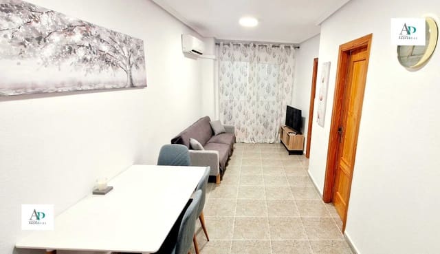 1 sypialnia Mieszkanie do wynajęcia w Torrevieja z basenem - 600 € (Ref: 9401329)