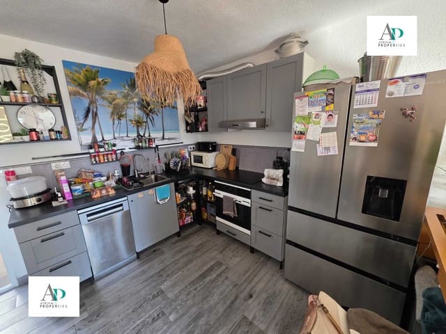 3 makuuhuone Huvila vuokrattavana paikassa Torrevieja - 1 500 € (Ref: 9444599)